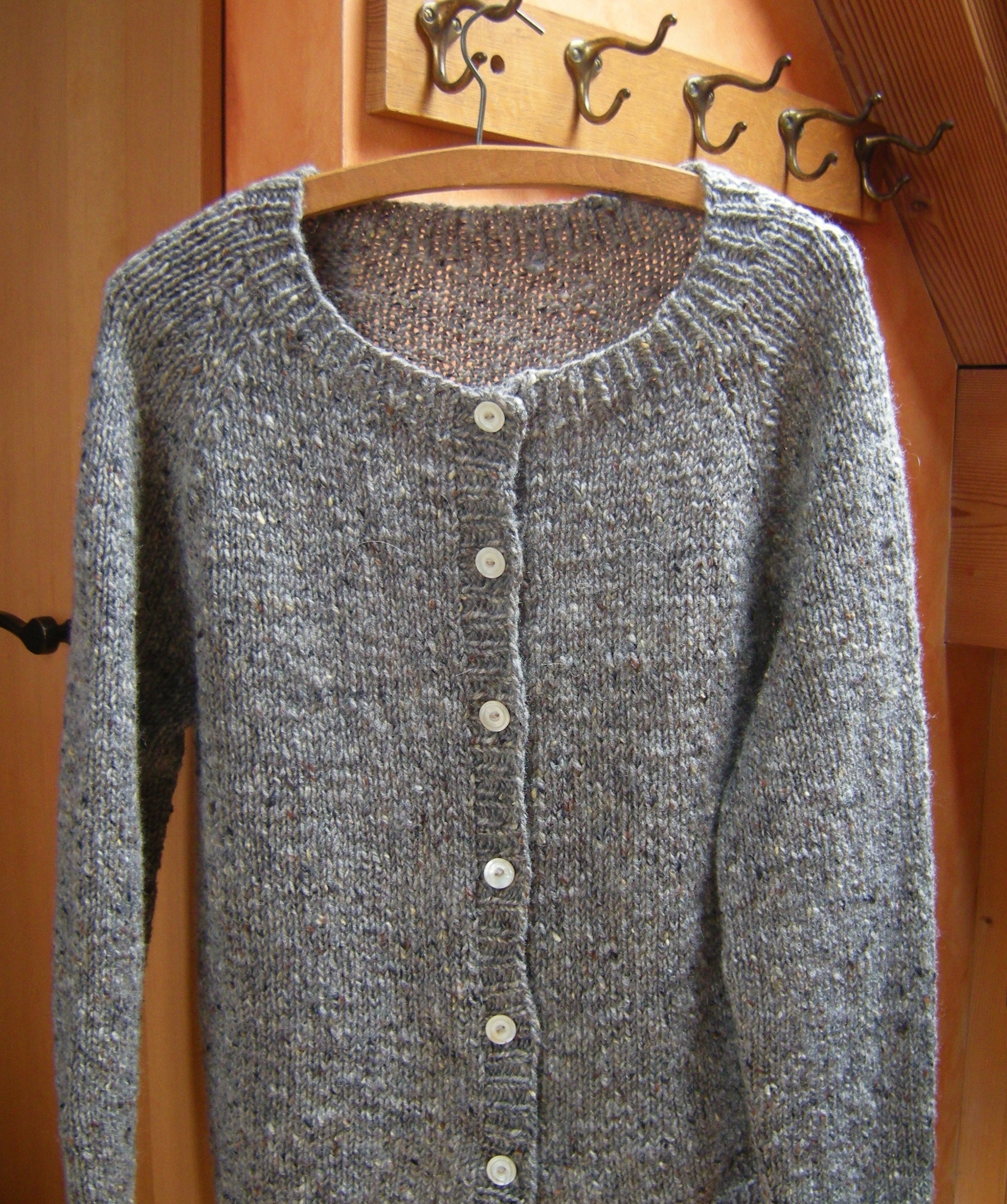 jenjoycedesign-donegal-tweed-calidez