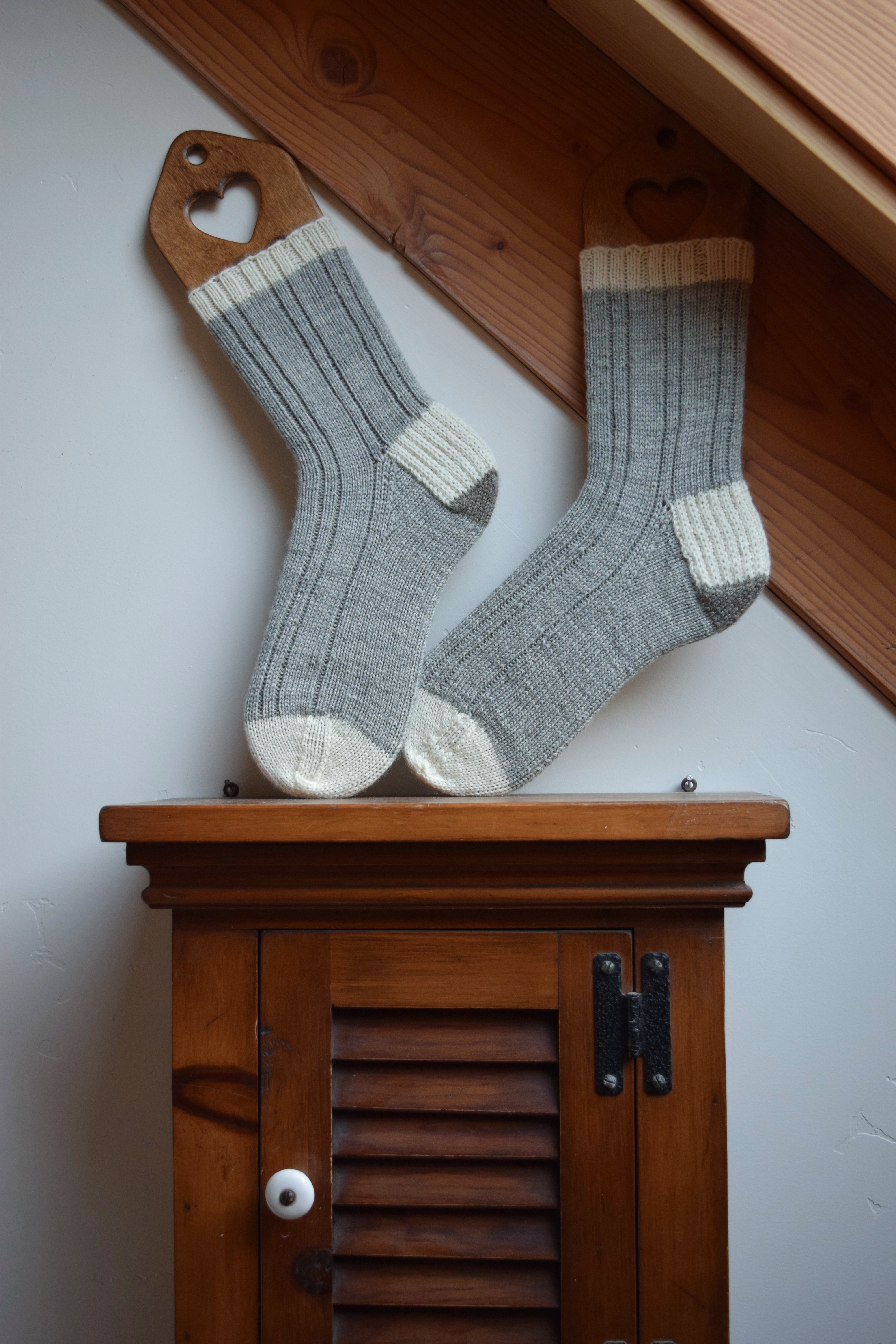 jenjoycedesign© birthday socks 4